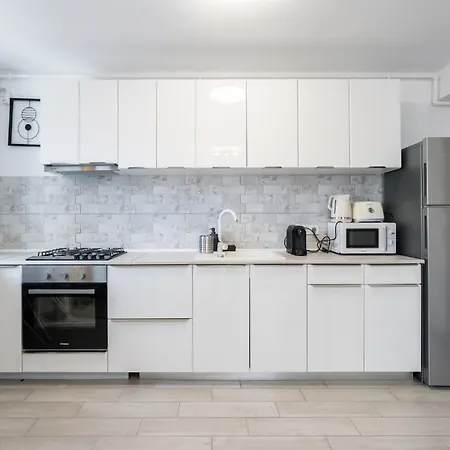 The Painter - Timpuri Noi 1br With Parking Apartament