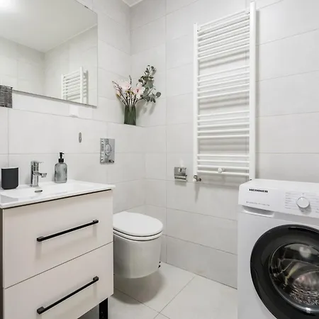 The Painter - Timpuri Noi 1br With Parking *