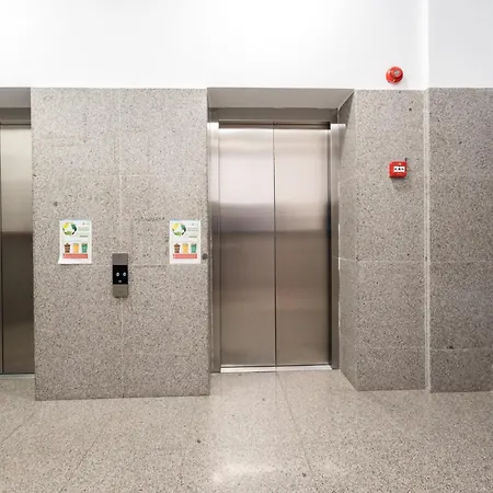 The Painter - Timpuri Noi 1br With Parking