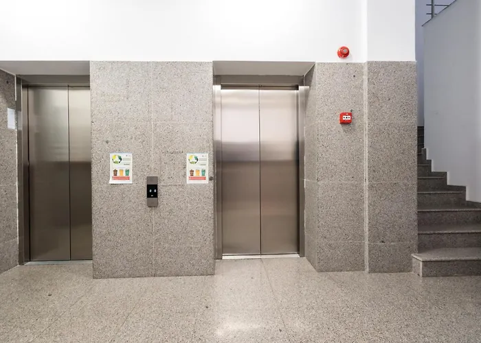 The Painter - Timpuri Noi 1br With Parking