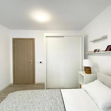 דירה The Painter - Timpuri Noi 1br With Parking *