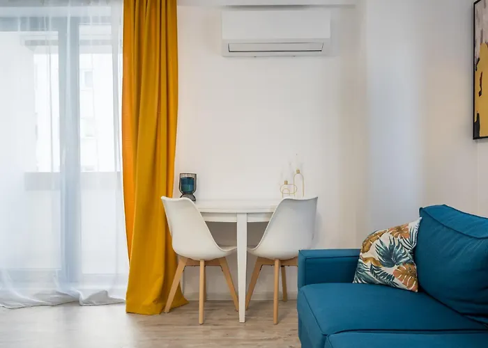 Апартаменти The Painter - Timpuri Noi 1br With Parking